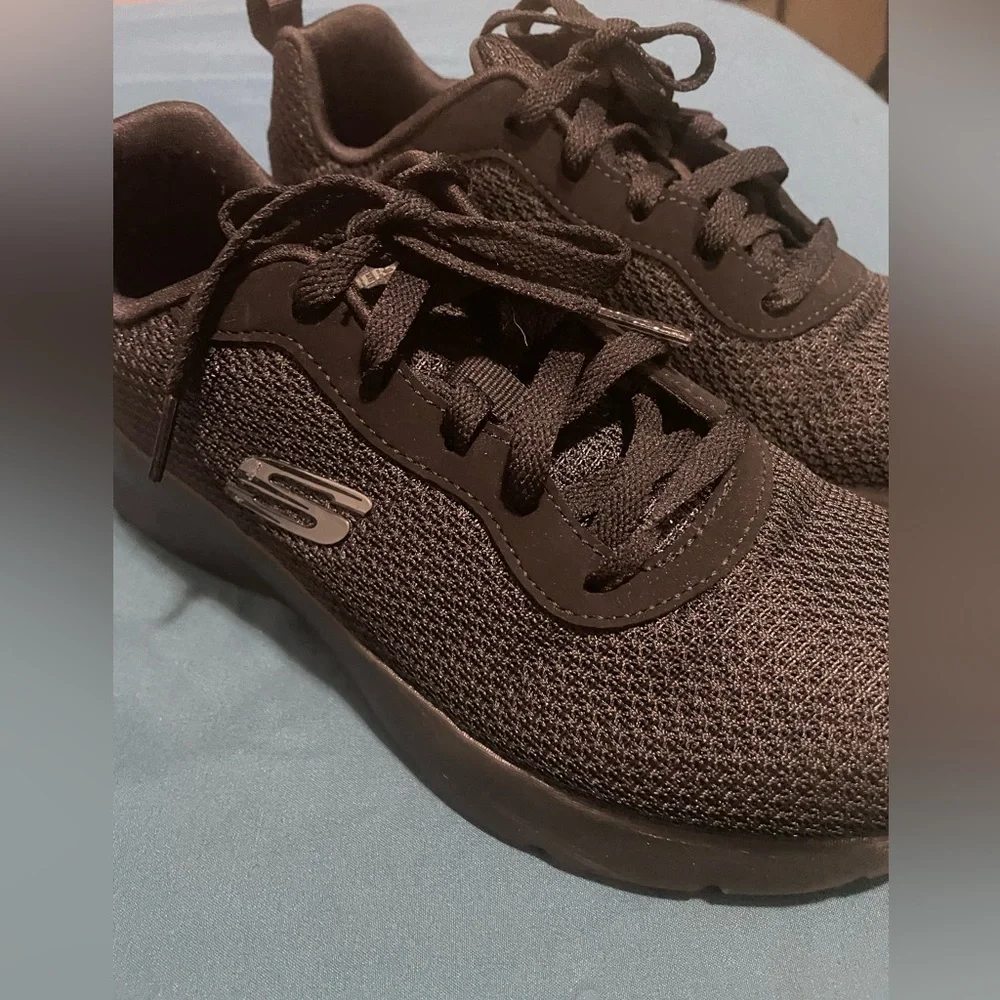 SKECHERS- MEMORY FOAM - Picture 2 of 9